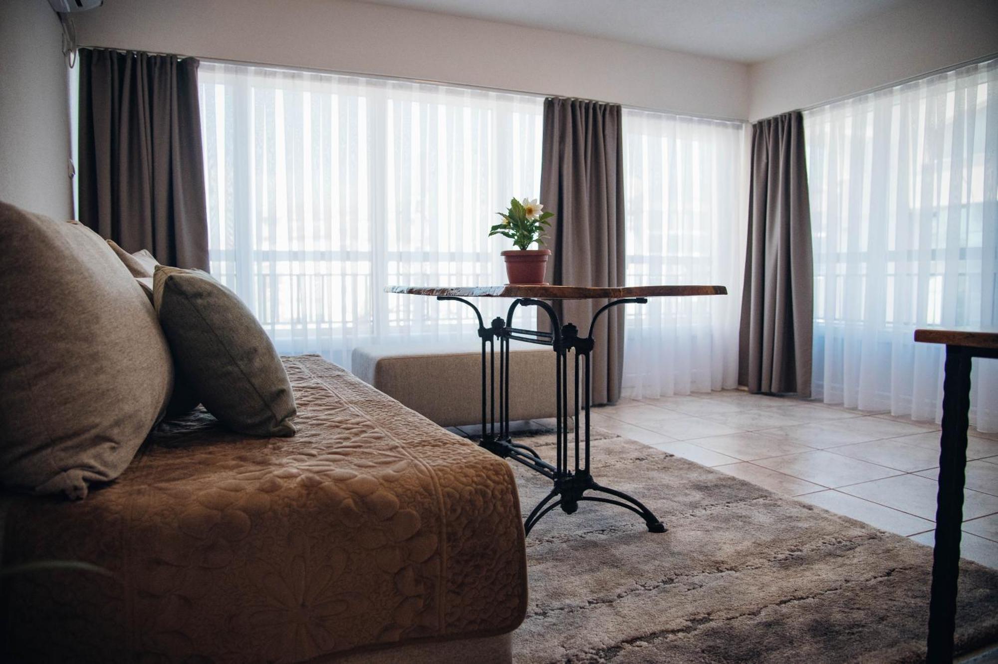 Urban Studio Apartments Στρώμνιτσα Εξωτερικό φωτογραφία