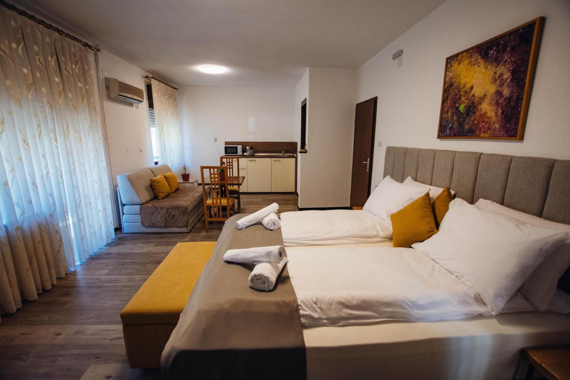Urban Studio Apartments Στρώμνιτσα Εξωτερικό φωτογραφία