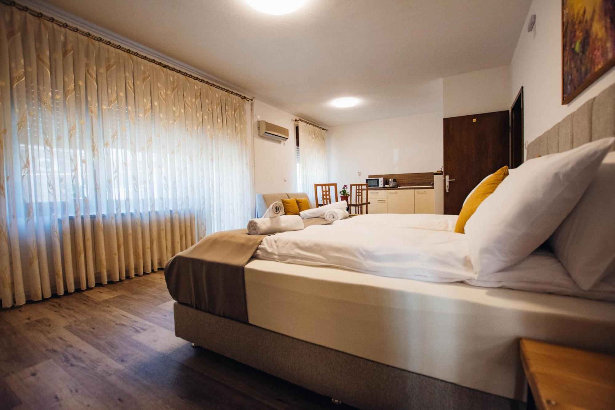 Urban Studio Apartments Στρώμνιτσα Εξωτερικό φωτογραφία