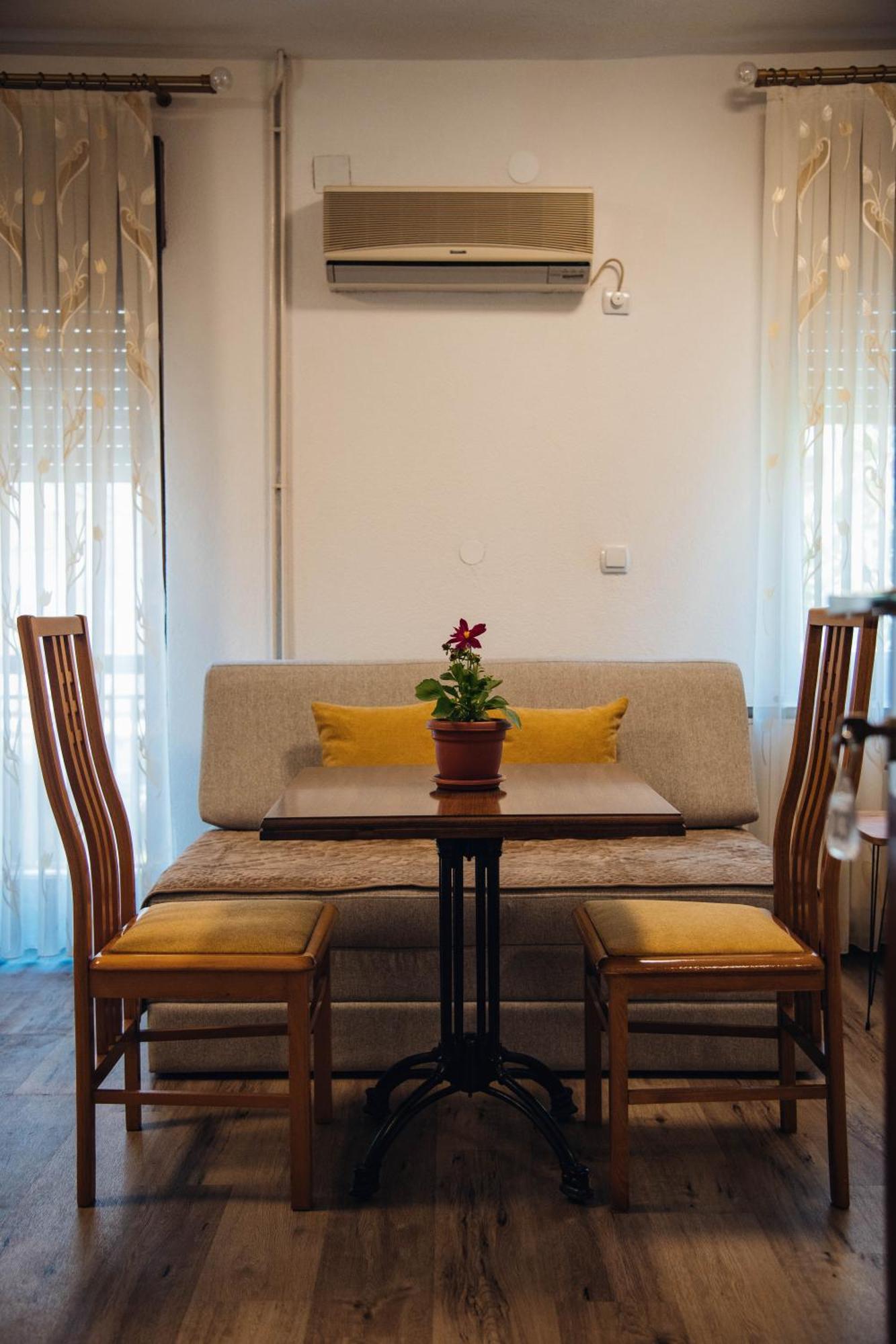 Urban Studio Apartments Στρώμνιτσα Εξωτερικό φωτογραφία