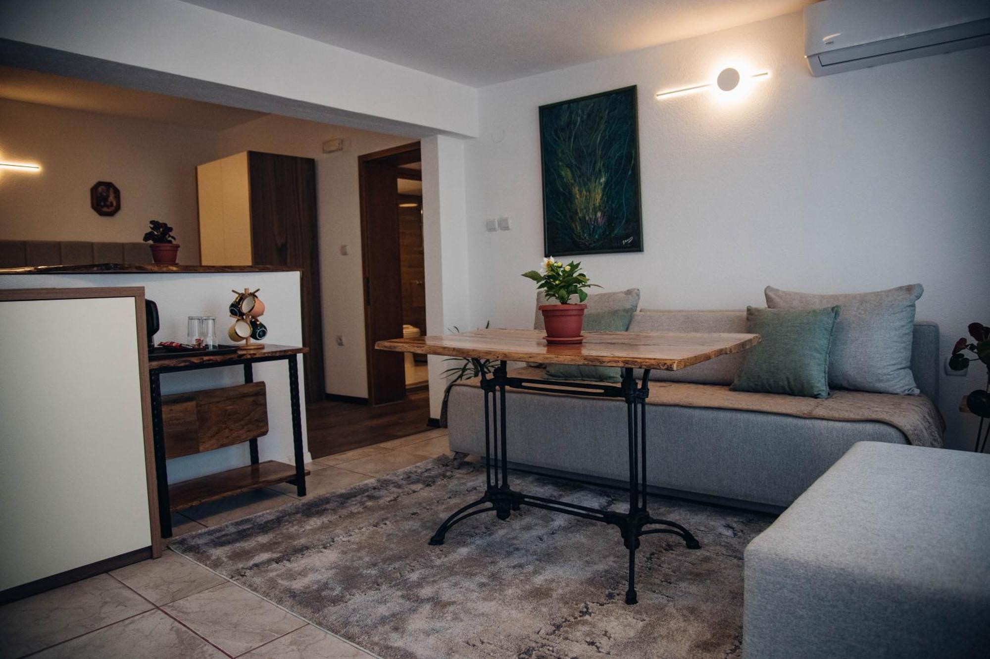 Urban Studio Apartments Στρώμνιτσα Εξωτερικό φωτογραφία